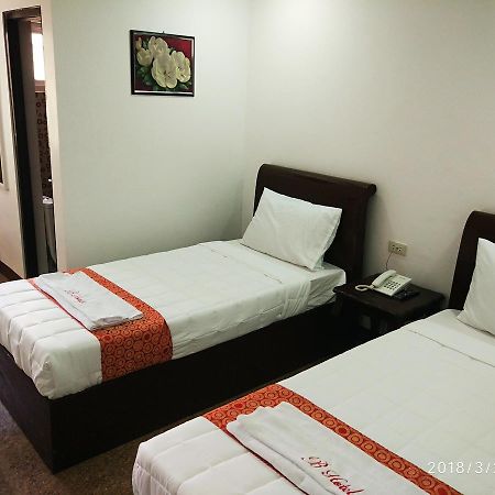 Bicotels Hotel Батангас Экстерьер фото